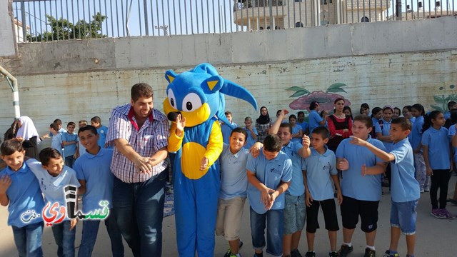   كفرقاسم - فيديو : طلاب جنة ابن رشد يحتفلون بعيد الاضحى بمهرجان استعراضي وتكبيرات العيد تصدح  